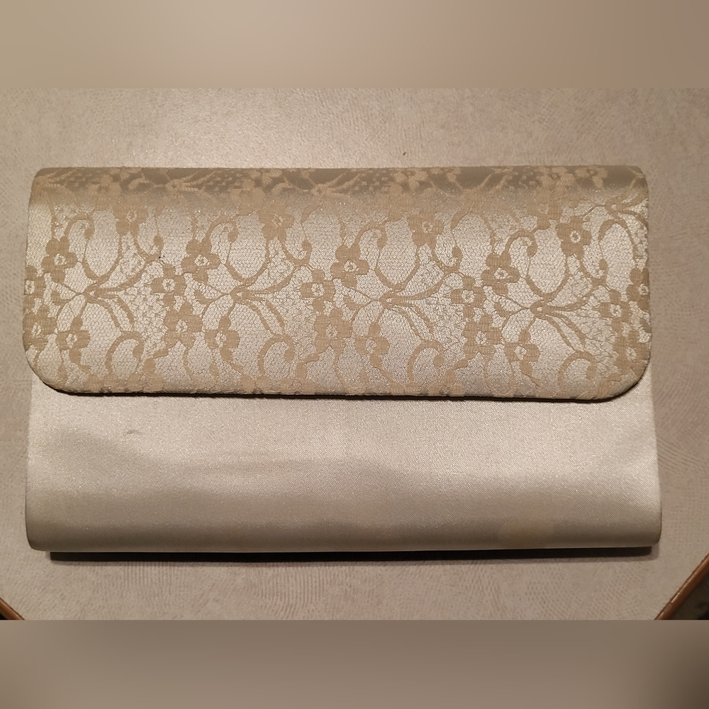 Vintage Whiting & Davis Champagne Satin & Floral Lace Evening Clutch Bag